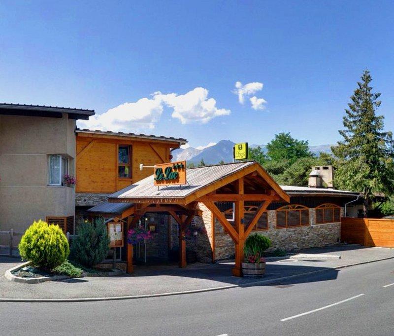 Logis Hotel Le Lac Embrun ภายนอก รูปภาพ