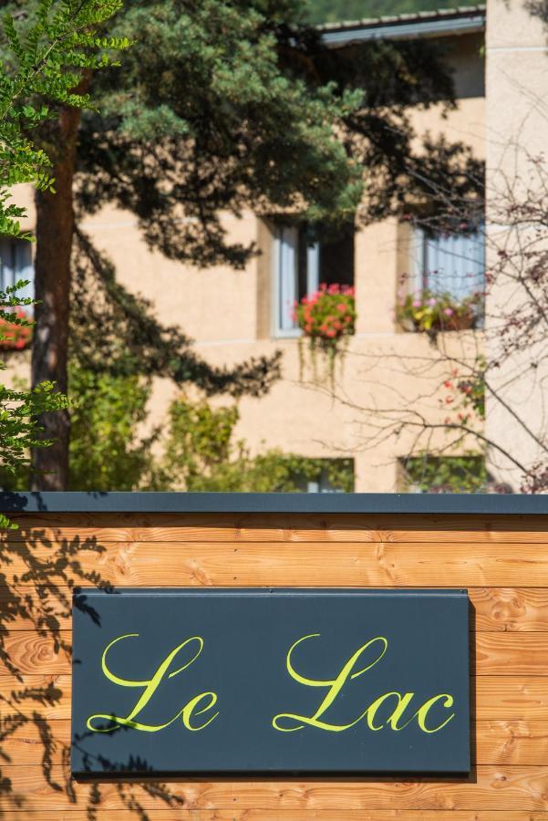 Logis Hotel Le Lac Embrun ภายนอก รูปภาพ