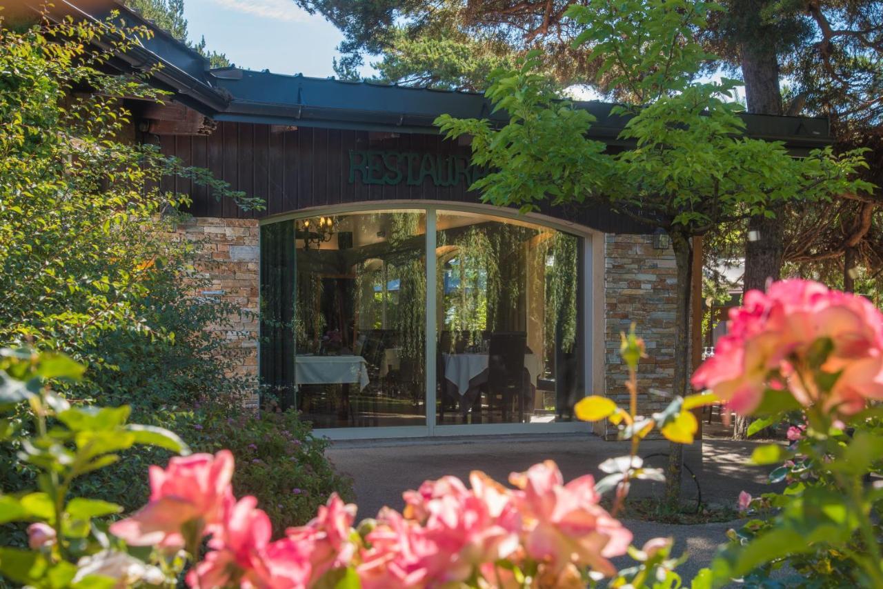 Logis Hotel Le Lac Embrun ภายนอก รูปภาพ
