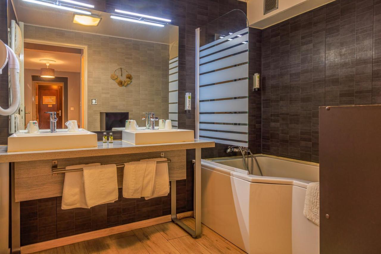 Logis Hotel Le Lac Embrun ภายนอก รูปภาพ